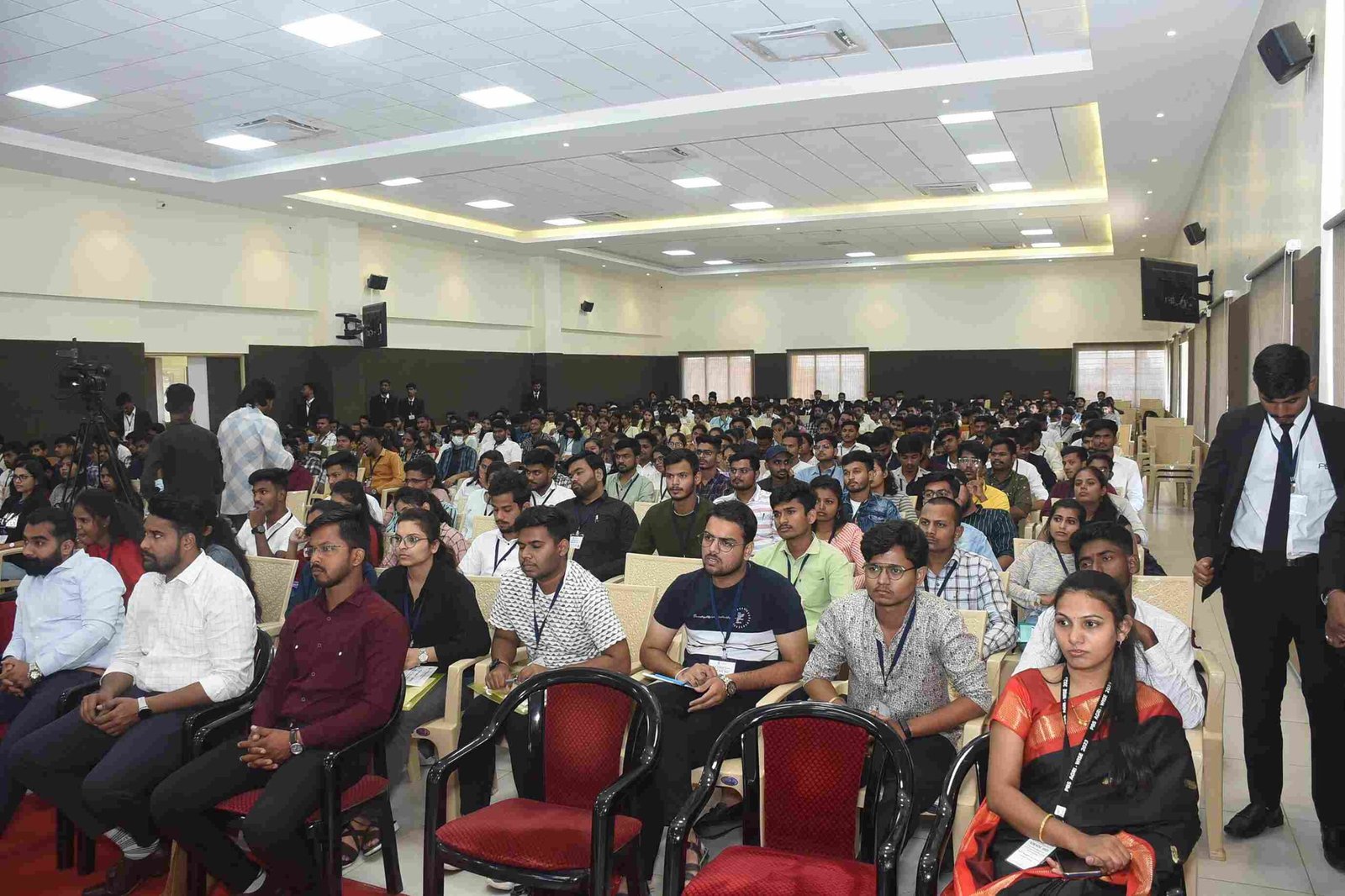 auditorium hall pbs 002